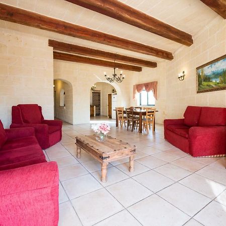 Sunset - Holiday Farmhouse With Large Private Pool In Island Of Gozo Надур Екстериор снимка
