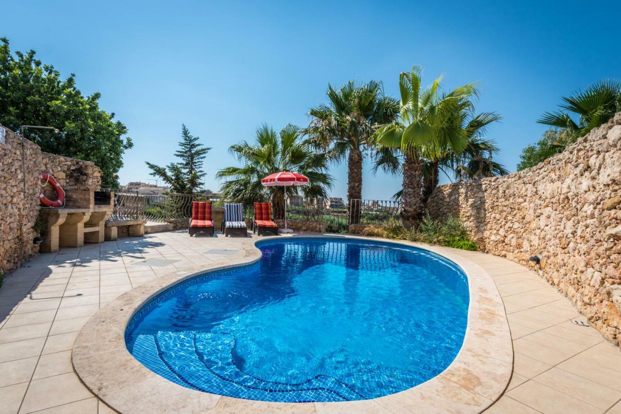 Sunset - Holiday Farmhouse With Large Private Pool In Island Of Gozo Надур Екстериор снимка