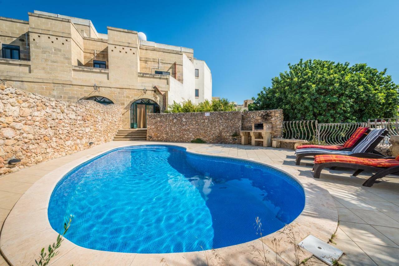 Sunset - Holiday Farmhouse With Large Private Pool In Island Of Gozo Надур Екстериор снимка