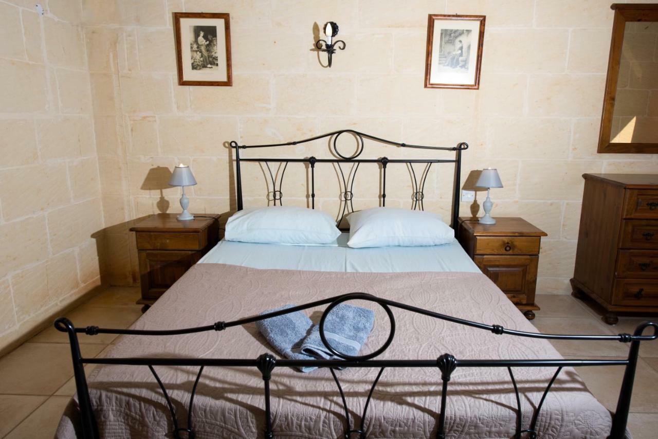 Sunset - Holiday Farmhouse With Large Private Pool In Island Of Gozo Надур Екстериор снимка