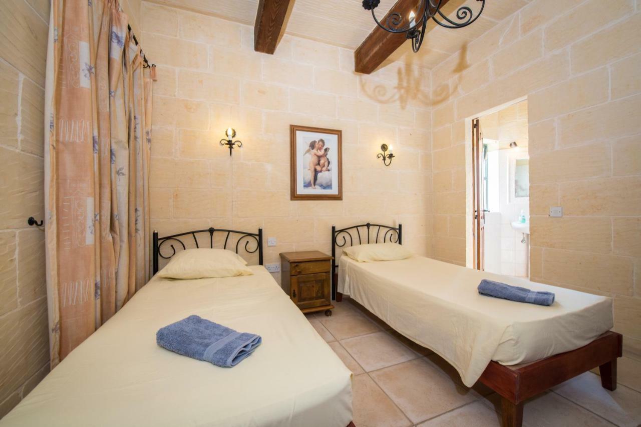 Sunset - Holiday Farmhouse With Large Private Pool In Island Of Gozo Надур Екстериор снимка