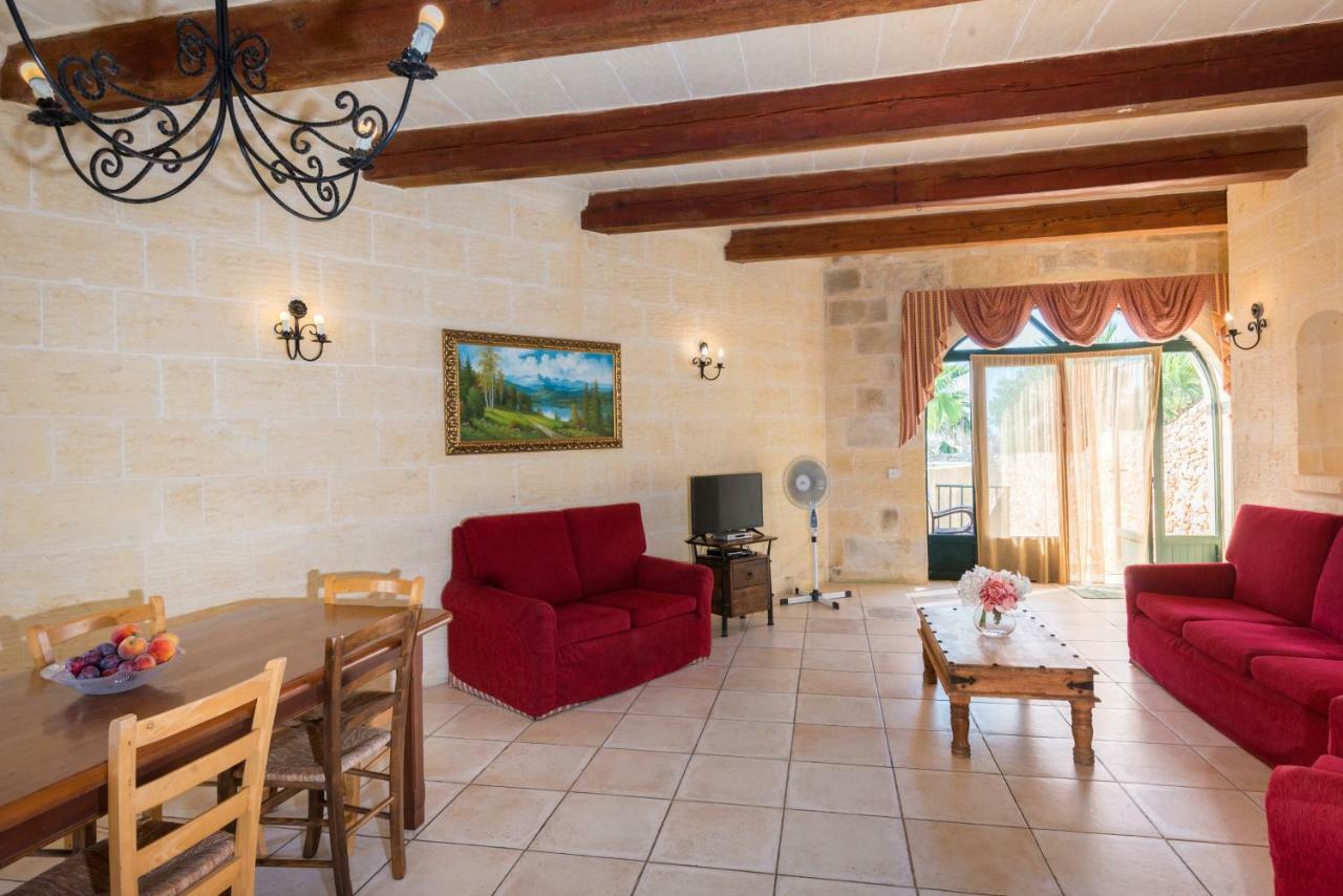 Sunset - Holiday Farmhouse With Large Private Pool In Island Of Gozo Надур Екстериор снимка
