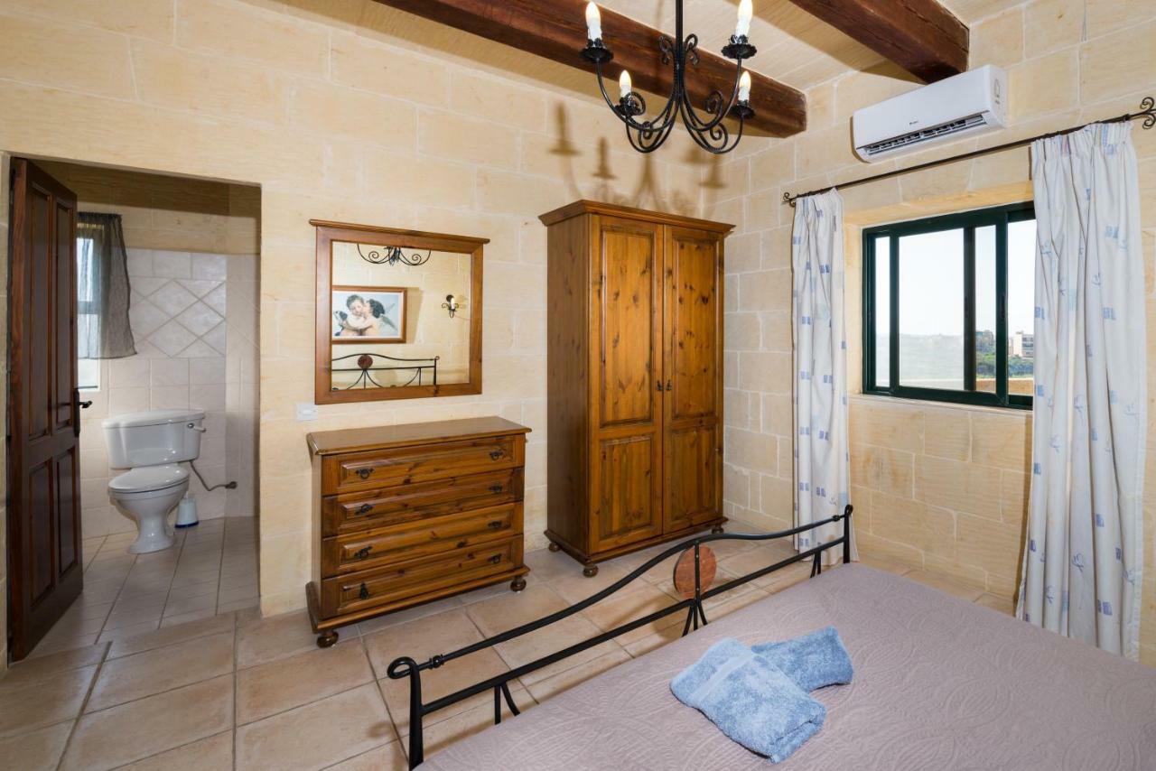 Sunset - Holiday Farmhouse With Large Private Pool In Island Of Gozo Надур Екстериор снимка