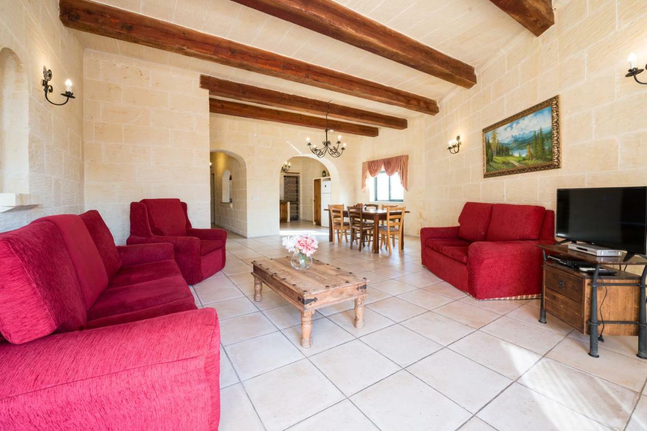 Sunset - Holiday Farmhouse With Large Private Pool In Island Of Gozo Надур Екстериор снимка