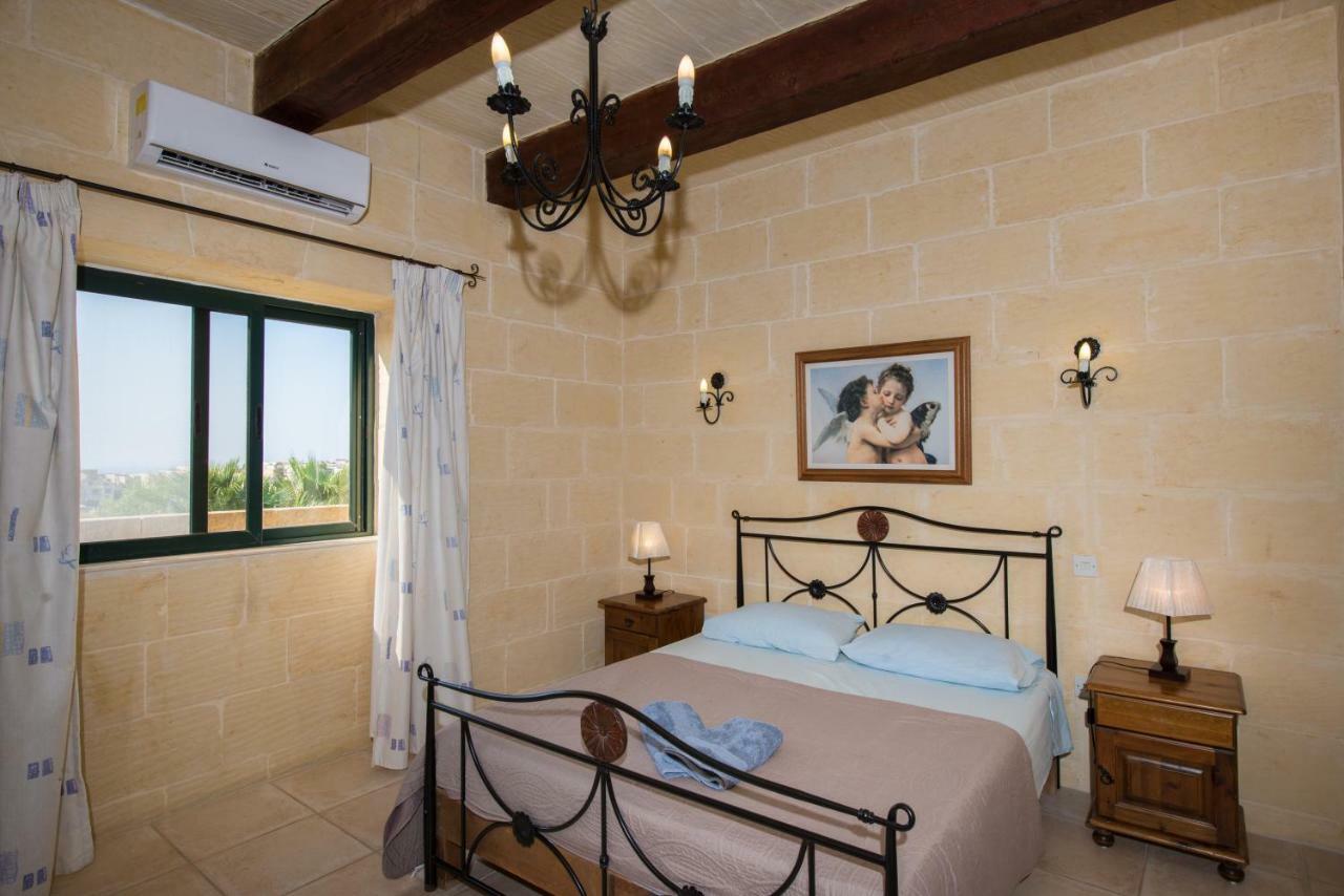 Sunset - Holiday Farmhouse With Large Private Pool In Island Of Gozo Надур Екстериор снимка